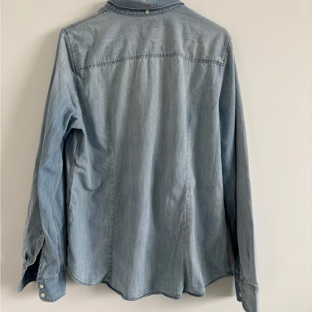 J. Crew Perfect Fit Denim Chambray Button Down Shirt 100% Cotton Sz L Western - Picture 9 of 10